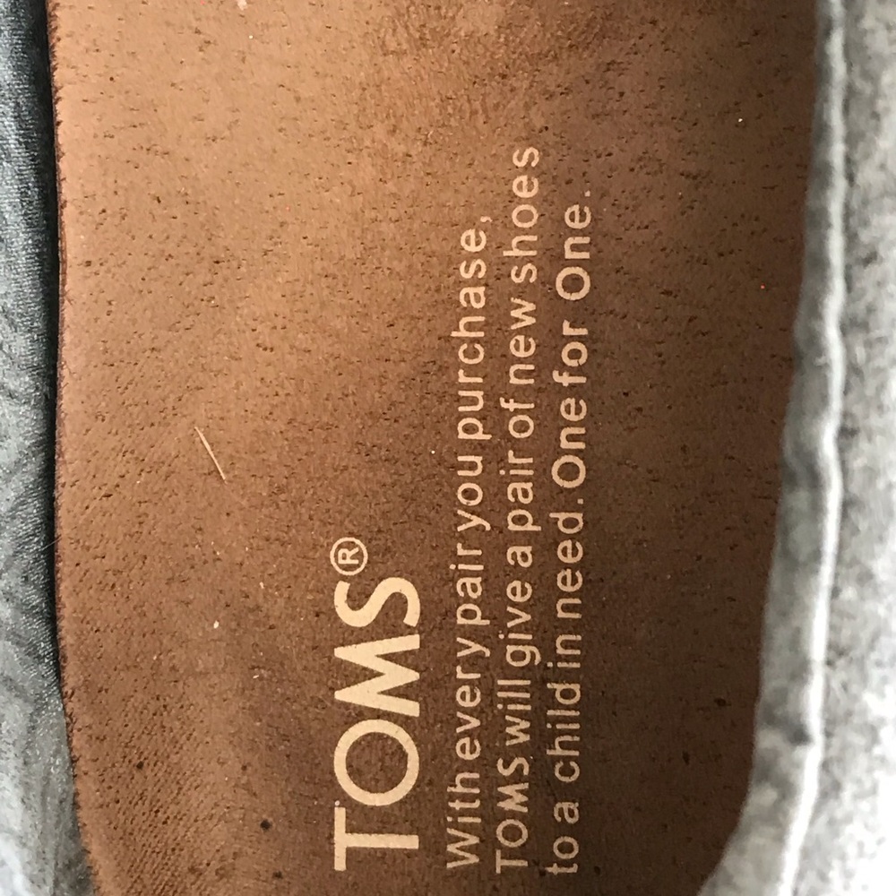 Shoes - Picture 3 of 3